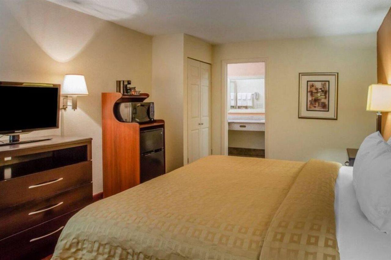 Clarion Suites Augusta Esterno foto